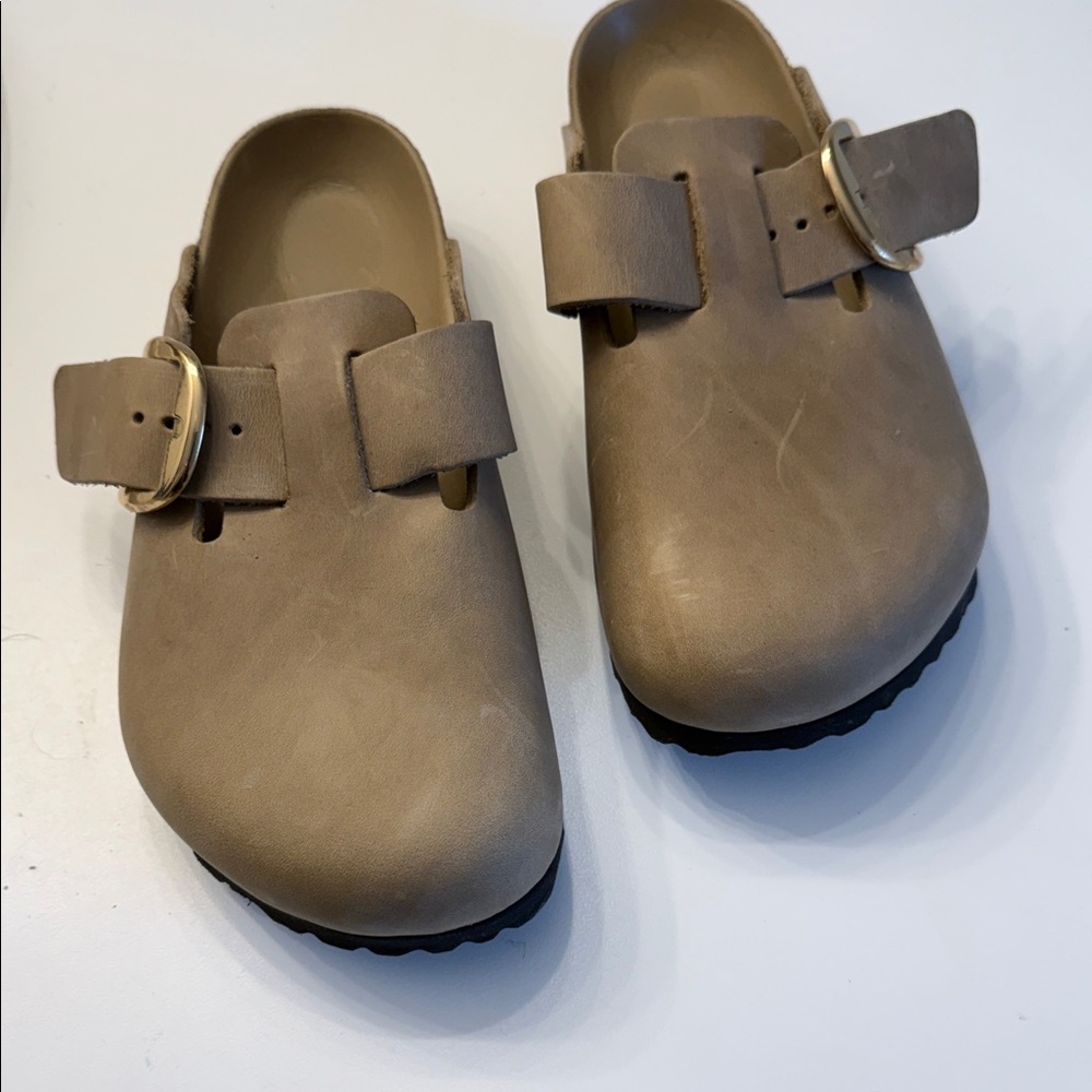 Birkenstock big buckle Boston clog